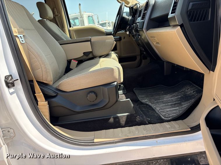 image for item EW8675 2016 Ford F150 Crew Cab pickup truck