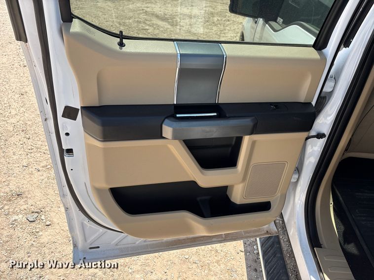 image for item EW8675 2016 Ford F150 Crew Cab pickup truck