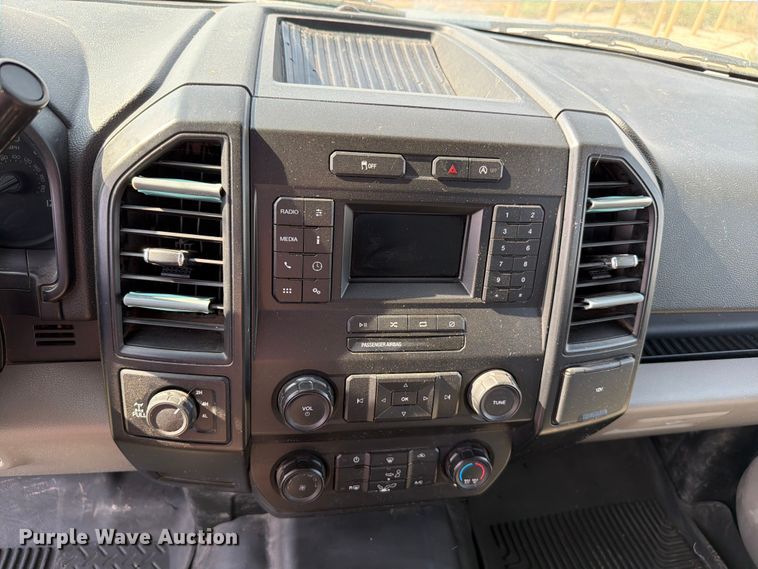 image for item EW8676 2019 Ford F150 Ext. Cab pickup truck
