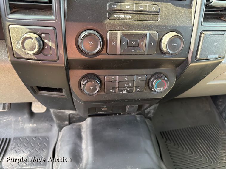 image for item EW8676 2019 Ford F150 Ext. Cab pickup truck