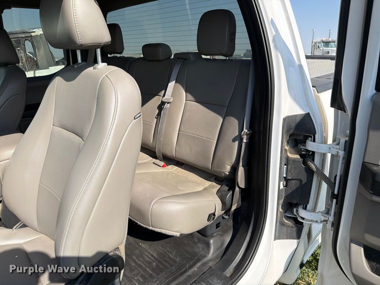 image for item EW8676 2019 Ford F150 Ext. Cab pickup truck