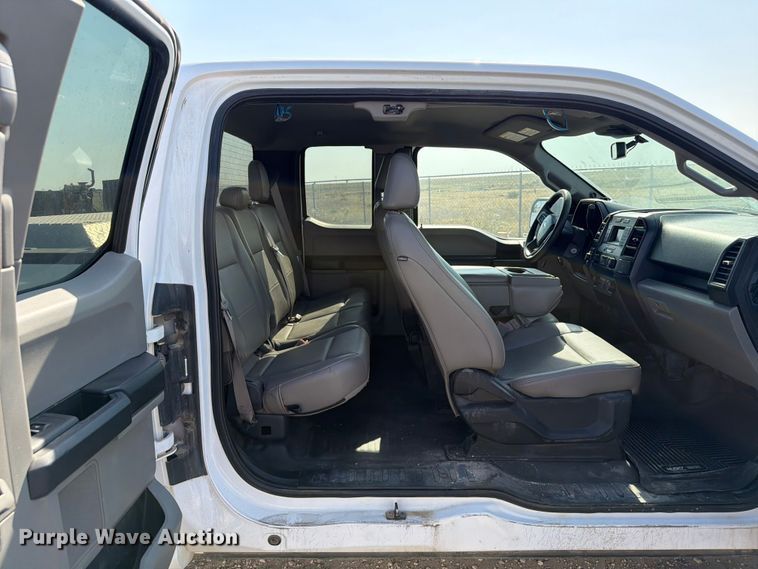 image for item EW8676 2019 Ford F150 Ext. Cab pickup truck