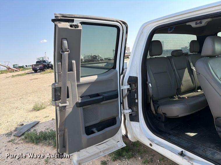 image for item EW8676 2019 Ford F150 Ext. Cab pickup truck