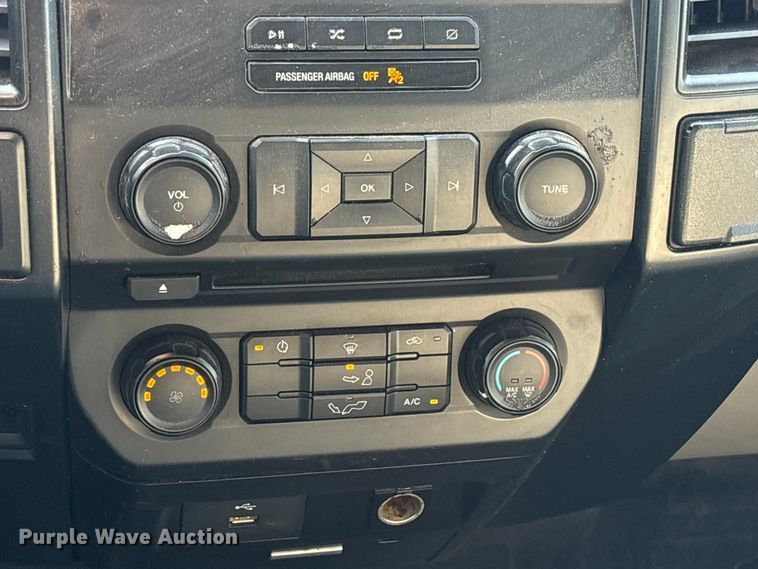 image for item EW8681 2018 Ford F150 XL Crew Cab pickup truck
