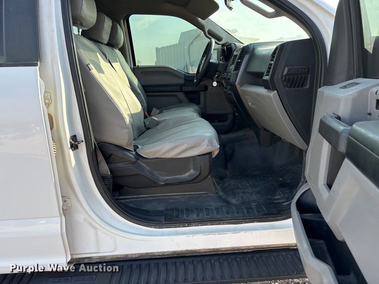 image for item EW8681 2018 Ford F150 XL Crew Cab pickup truck