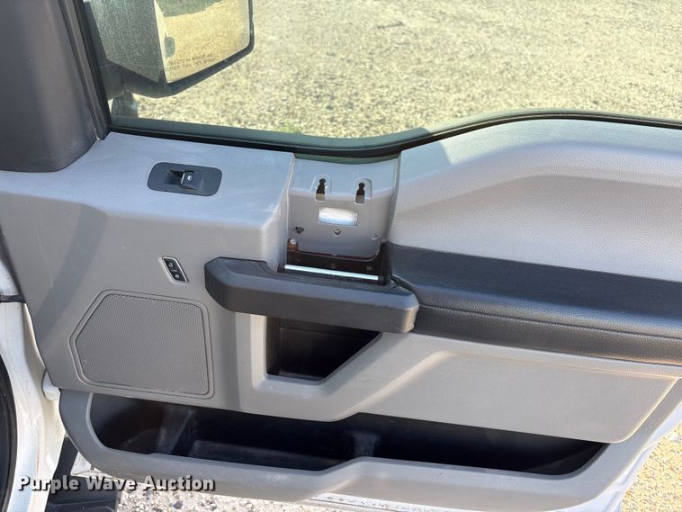 image for item EW8681 2018 Ford F150 XL Crew Cab pickup truck