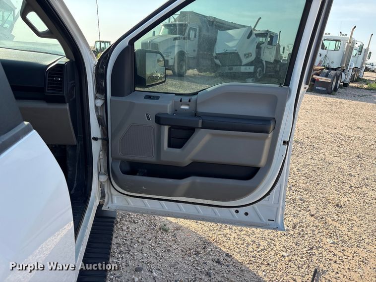 image for item EW8681 2018 Ford F150 XL Crew Cab pickup truck