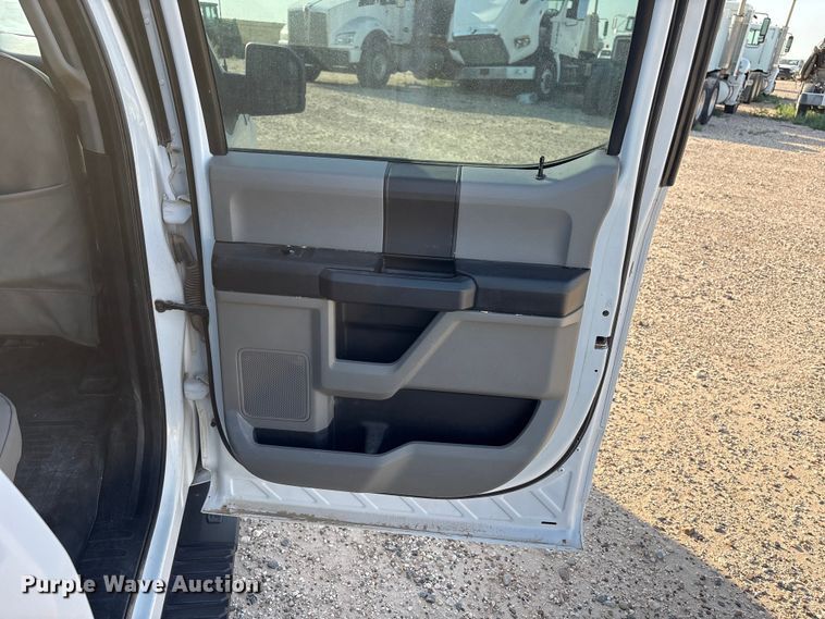 image for item EW8681 2018 Ford F150 XL Crew Cab pickup truck
