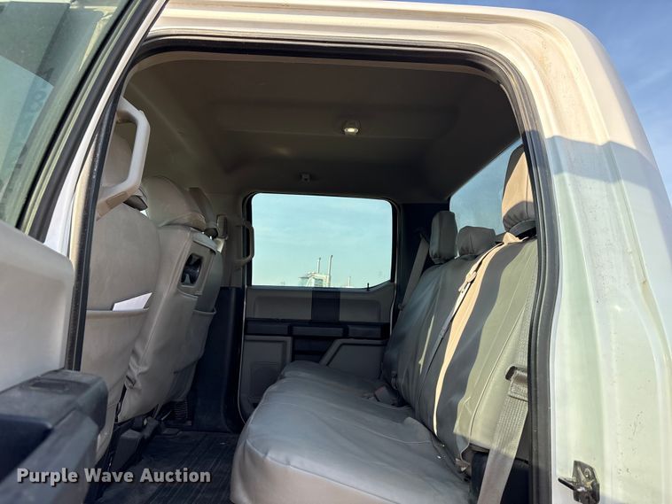image for item EW8681 2018 Ford F150 XL Crew Cab pickup truck