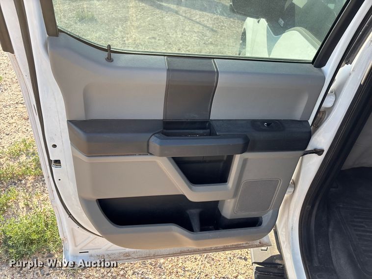 image for item EW8681 2018 Ford F150 XL Crew Cab pickup truck
