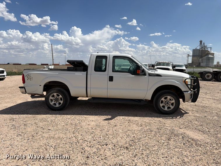 image for item EW8683 2015 Ford F250 Super Duty Ext. Cab pickup truck