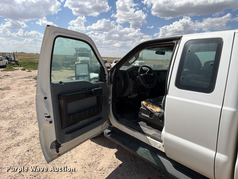 image for item EW8683 2015 Ford F250 Super Duty Ext. Cab pickup truck