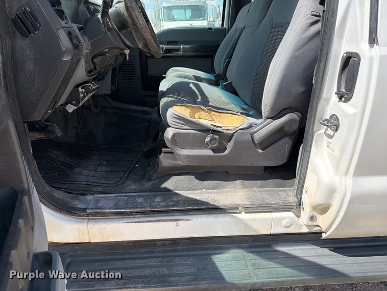 image for item EW8683 2015 Ford F250 Super Duty Ext. Cab pickup truck
