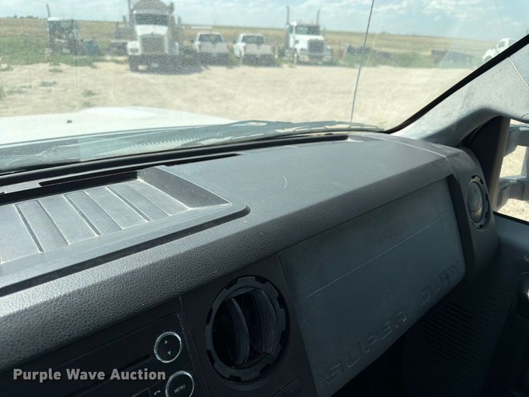 image for item EW8683 2015 Ford F250 Super Duty Ext. Cab pickup truck