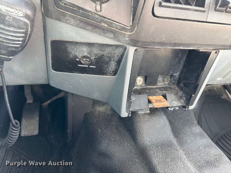 image for item EW8683 2015 Ford F250 Super Duty Ext. Cab pickup truck