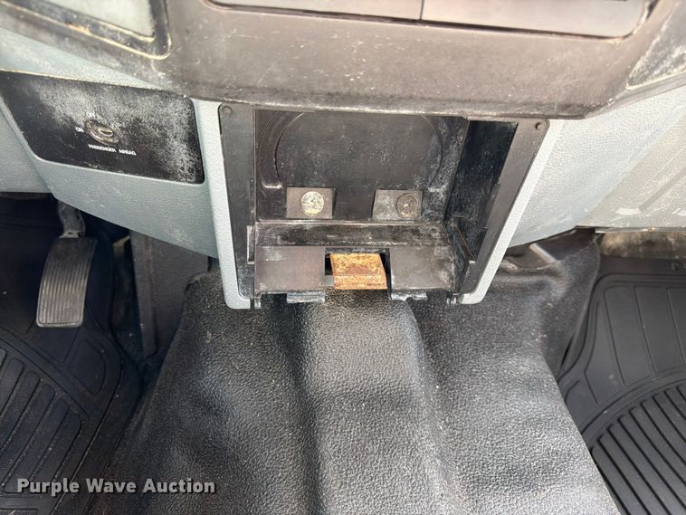 image for item EW8683 2015 Ford F250 Super Duty Ext. Cab pickup truck