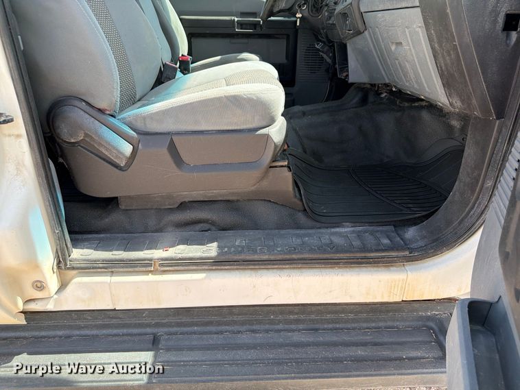 image for item EW8683 2015 Ford F250 Super Duty Ext. Cab pickup truck
