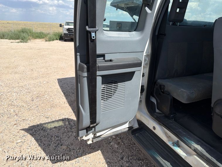 image for item EW8683 2015 Ford F250 Super Duty Ext. Cab pickup truck