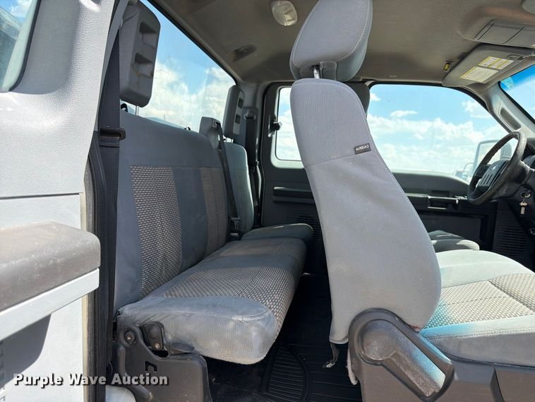 image for item EW8683 2015 Ford F250 Super Duty Ext. Cab pickup truck
