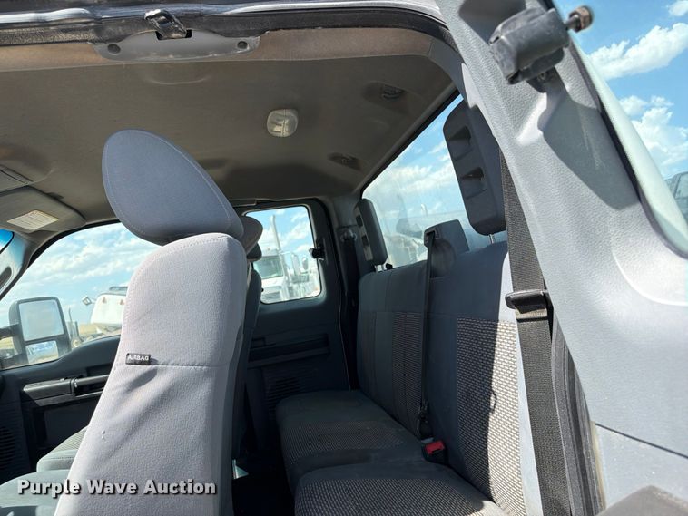 image for item EW8683 2015 Ford F250 Super Duty Ext. Cab pickup truck