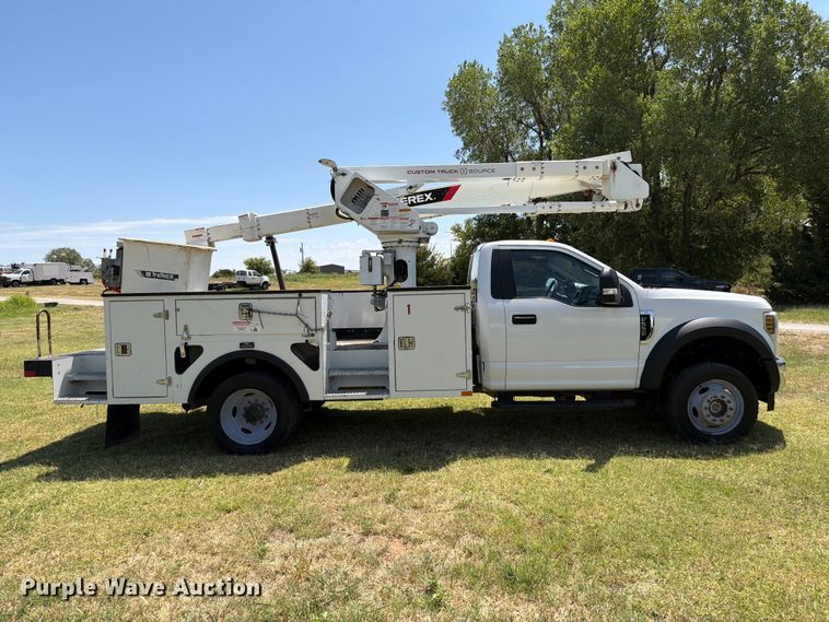 image for item EW8695 2019 Ford F550 Super Duty bucket truck