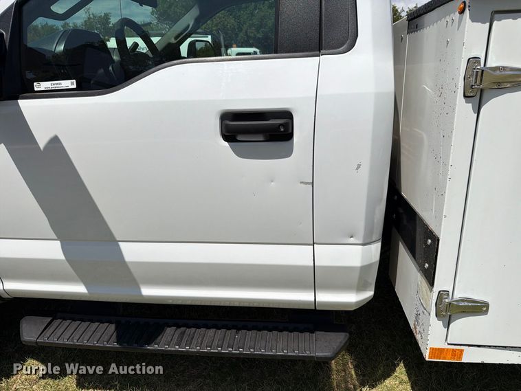 image for item EW8695 2019 Ford F550 Super Duty bucket truck
