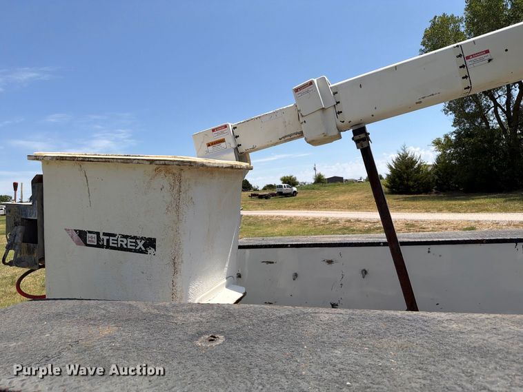 image for item EW8695 2019 Ford F550 Super Duty bucket truck