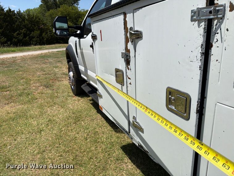 image for item EW8695 2019 Ford F550 Super Duty bucket truck