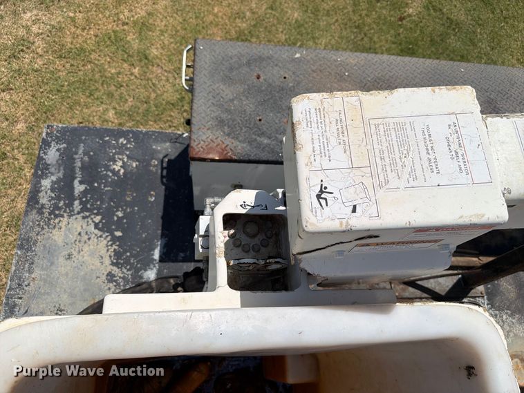 image for item EW8695 2019 Ford F550 Super Duty bucket truck
