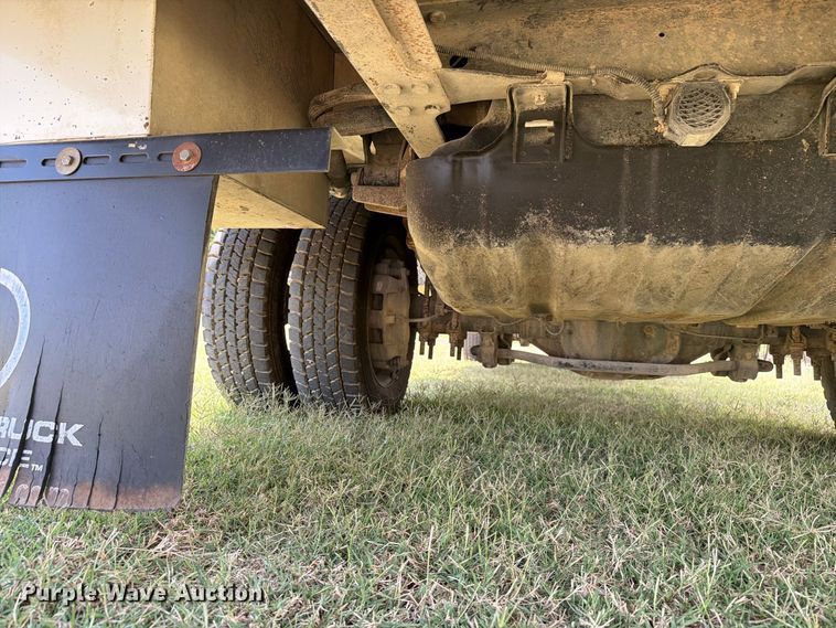 image for item EW8695 2019 Ford F550 Super Duty bucket truck