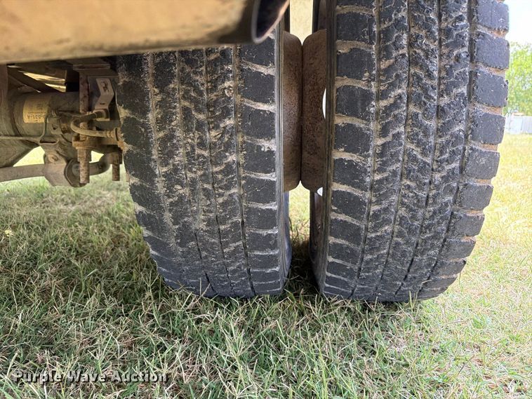 image for item EW8695 2019 Ford F550 Super Duty bucket truck