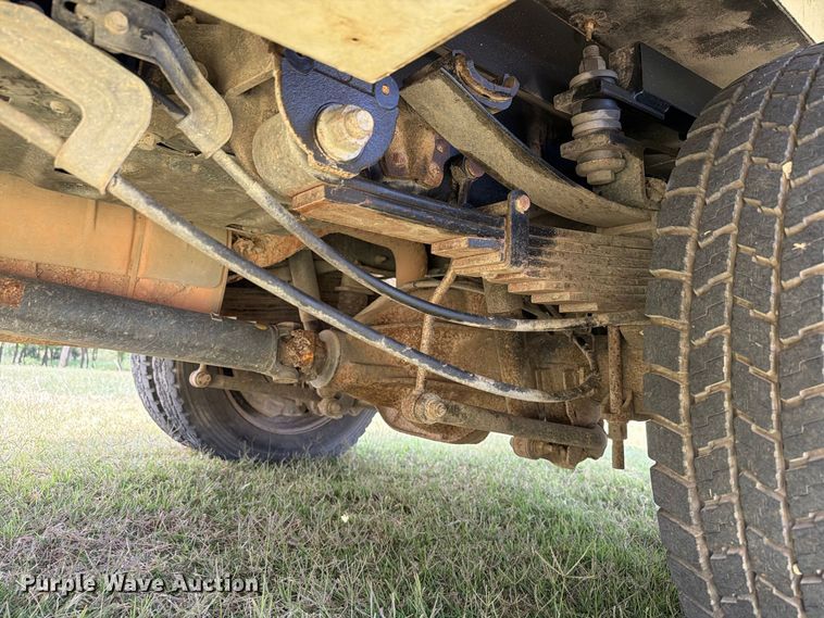 image for item EW8695 2019 Ford F550 Super Duty bucket truck