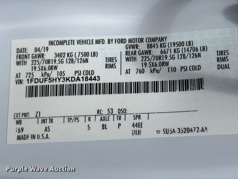 image for item EW8695 2019 Ford F550 Super Duty bucket truck