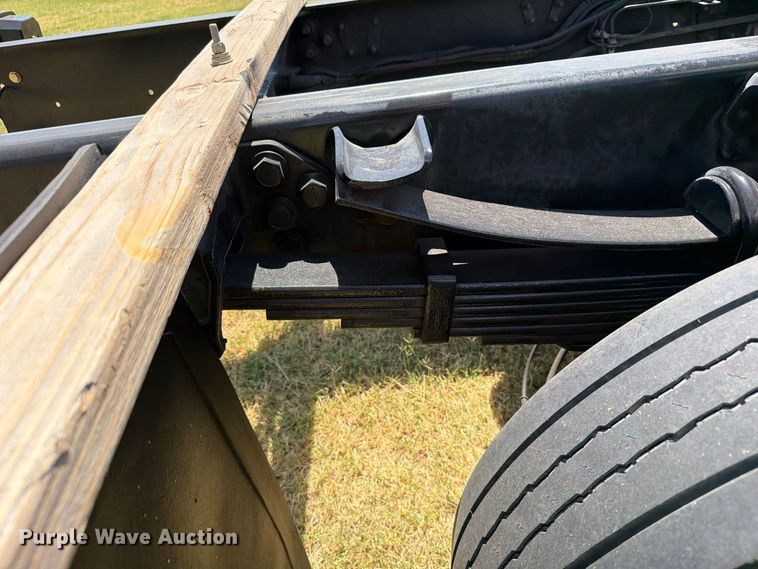 image for item EW8696 2017 Ford F650 Crew Cab truck cab and chassis