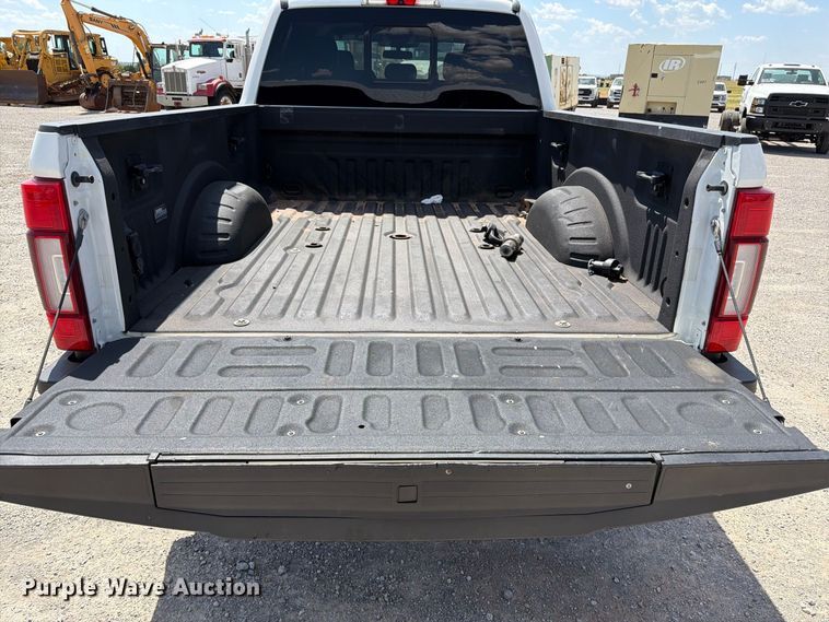 image for item EW8726 2021 Ford F250 Super Duty Crew Cab pickup truck