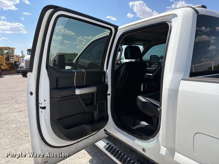 image for item EW8726 2021 Ford F250 Super Duty Crew Cab pickup truck