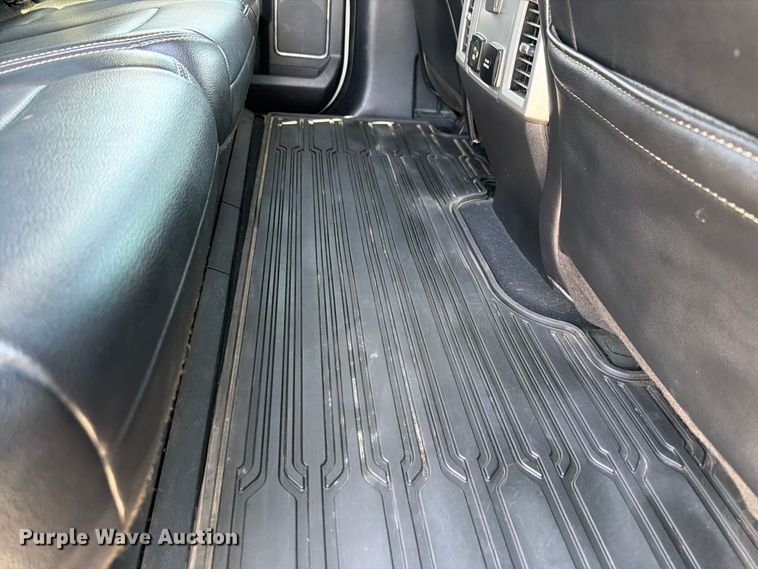 image for item EW8726 2021 Ford F250 Super Duty Crew Cab pickup truck