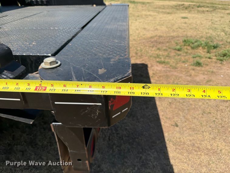 image for item EW8733 2022 Chevrolet Silverado 3500HD Crew Cab flatbed pickup truck