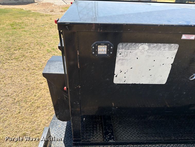 image for item EW8733 2022 Chevrolet Silverado 3500HD Crew Cab flatbed pickup truck