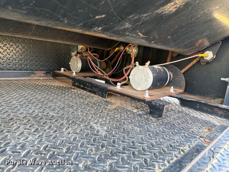 image for item EW8733 2022 Chevrolet Silverado 3500HD Crew Cab flatbed pickup truck