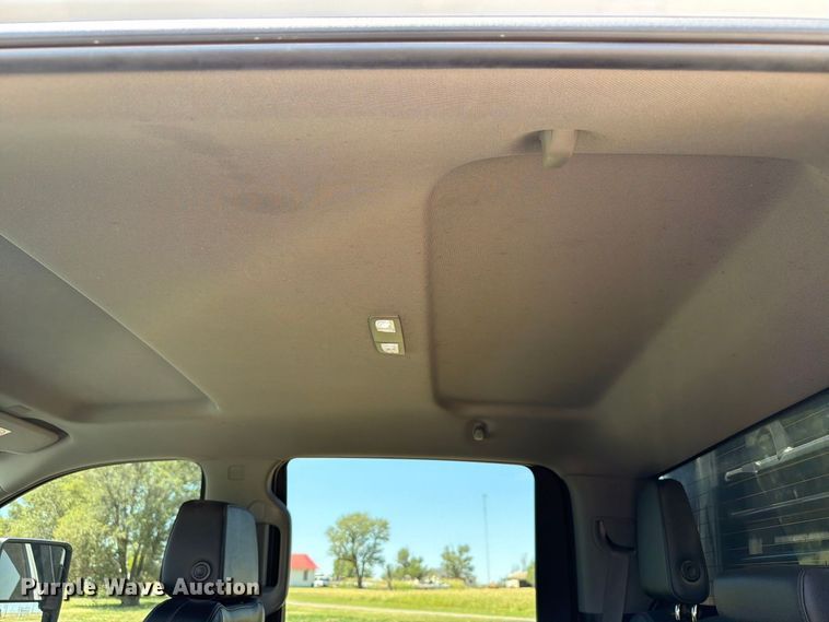 image for item EW8733 2022 Chevrolet Silverado 3500HD Crew Cab flatbed pickup truck
