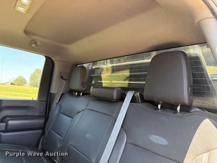 image for item EW8733 2022 Chevrolet Silverado 3500HD Crew Cab flatbed pickup truck