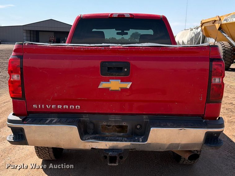 image for item EW8744 2017 Chevrolet Silverado 2500HD Crew Cab pickup truck