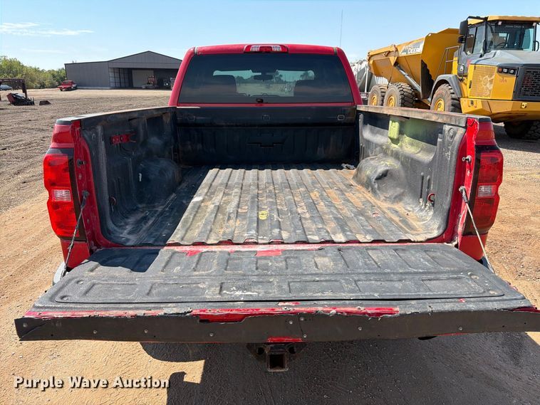 image for item EW8744 2017 Chevrolet Silverado 2500HD Crew Cab pickup truck