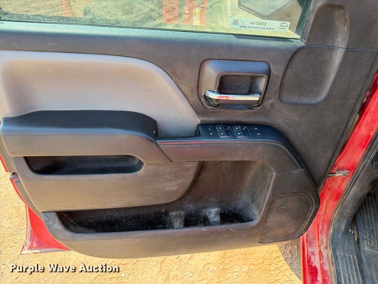 image for item EW8744 2017 Chevrolet Silverado 2500HD Crew Cab pickup truck
