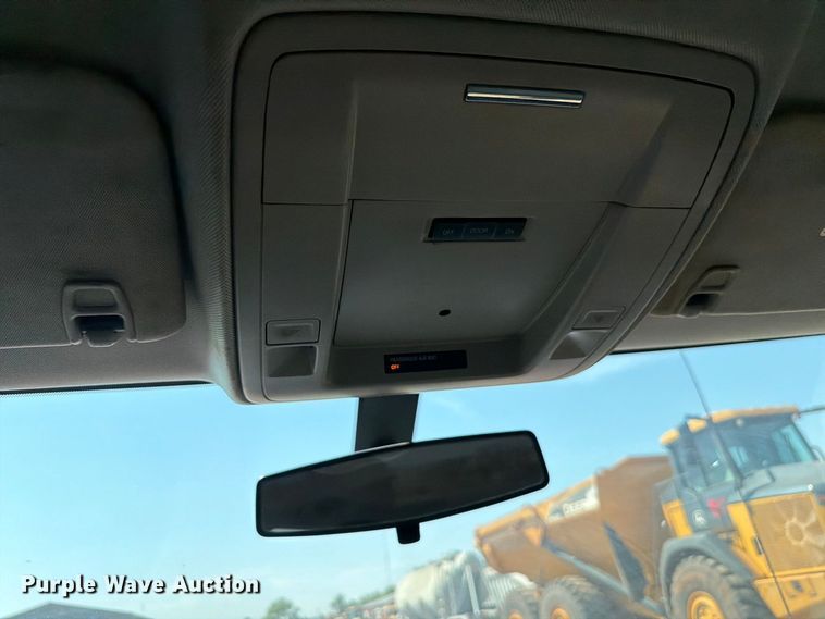 image for item EW8744 2017 Chevrolet Silverado 2500HD Crew Cab pickup truck