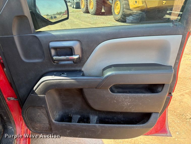 image for item EW8744 2017 Chevrolet Silverado 2500HD Crew Cab pickup truck