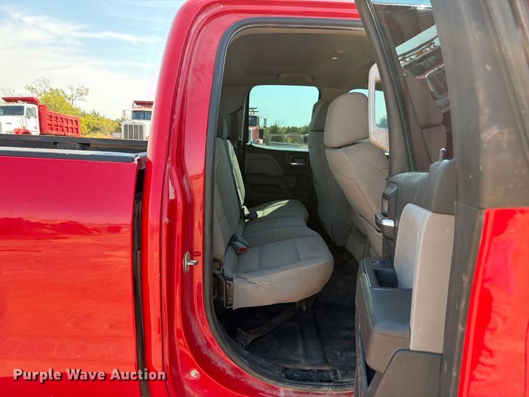 image for item EW8744 2017 Chevrolet Silverado 2500HD Crew Cab pickup truck