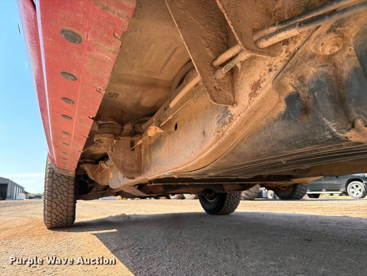 image for item EW8744 2017 Chevrolet Silverado 2500HD Crew Cab pickup truck
