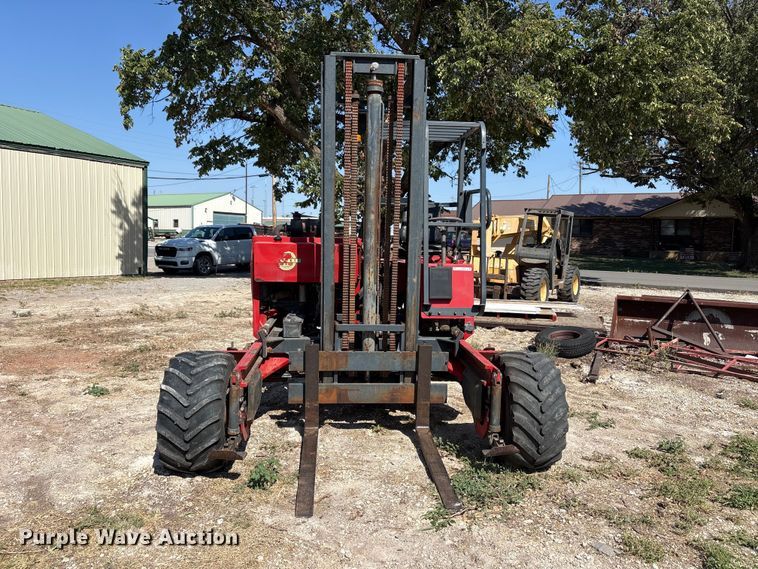 image for item EX0033 1999 Moffett Engineering M5000 forklift